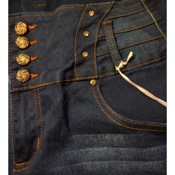 Diva Star Push Up Denim Blue Jeans Capris High Waist Whiskering NWT Size 13 - Picture 6 of 11